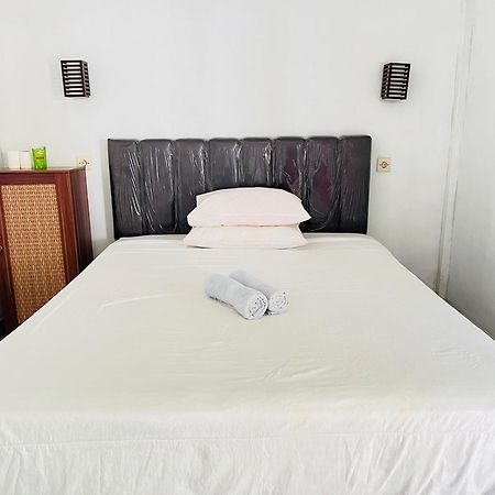 Perwita Homestay Kuta  外观 照片